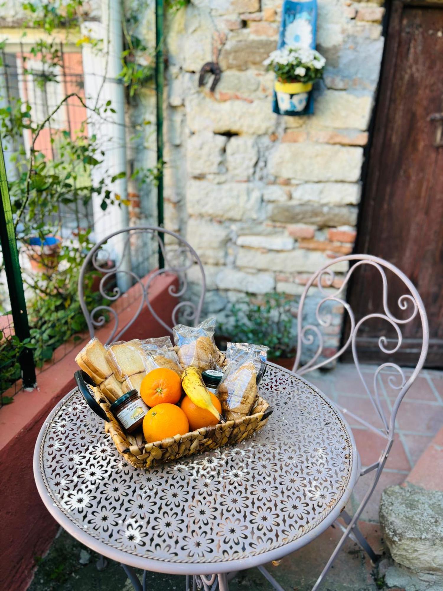 A Casa Di Mirna Villa Borghetto Di Borbera Kültér fotó